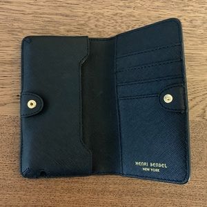 Beautiful black versatile Hendri Bendel wallet
